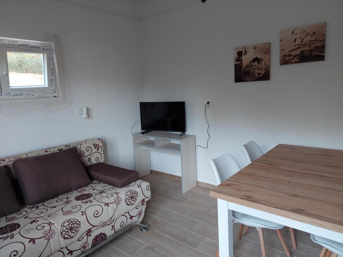 Apartment Dora, With A Beautiful View Of The Bay, Near The Sea And Center Vrboska