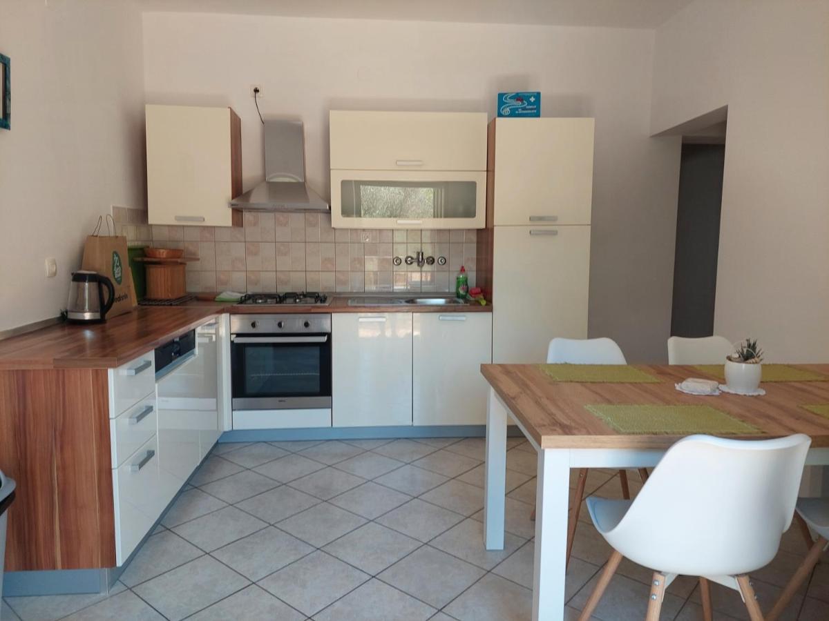 Dora, With A Beautiful View Of The Bay, Near The Sea And Center Vrboska