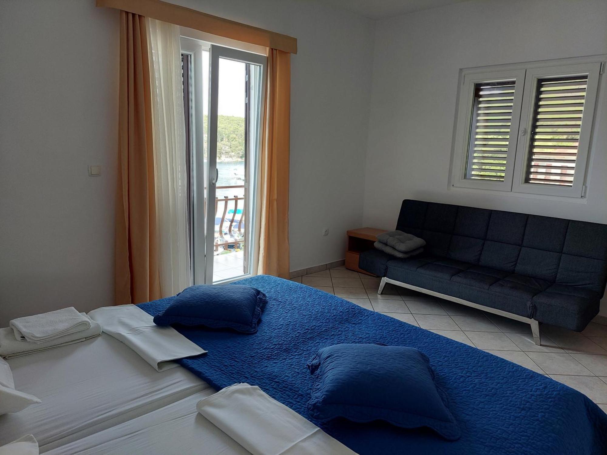 Apartment Dora, With A Beautiful View Of The Bay, Near The Sea And Center *